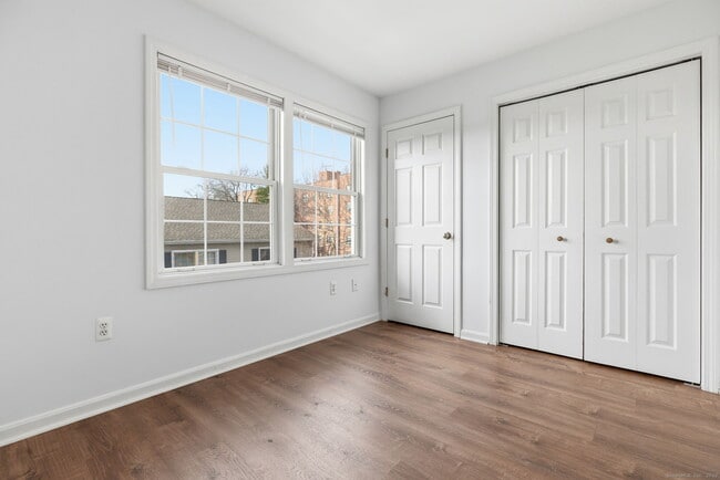 Photo - 48 Strawberry Hill Ave Unit 7