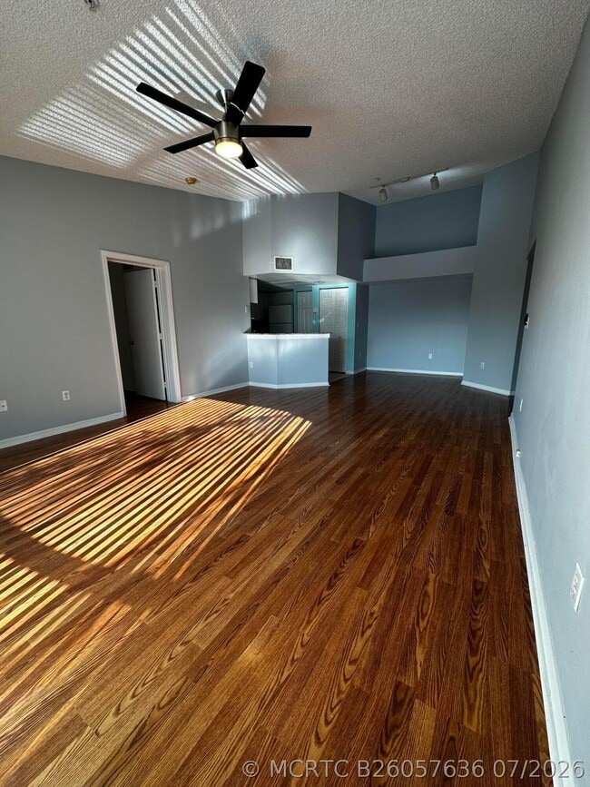 1709 Crestwood Ct S Unit 1709