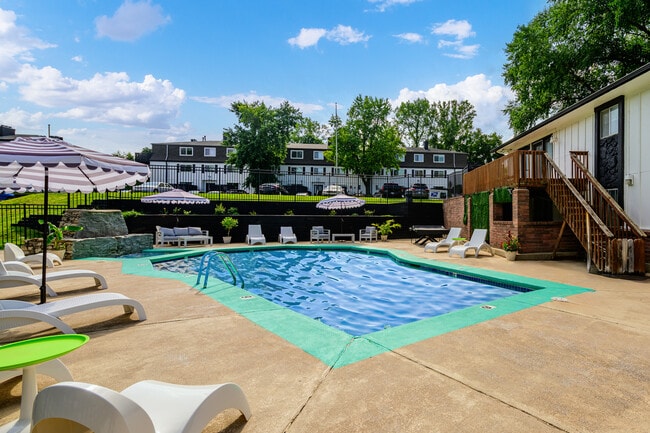 Photo - Riverside Heights Apartamentos