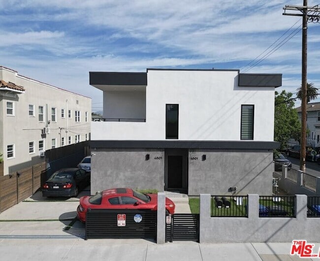 Building Photo - 4601 Pickford St Unit 1845
