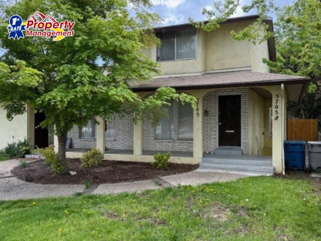 Building Photo - 5703 W Cassia St