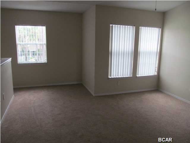 Photo - 212 Cape Cod Dr