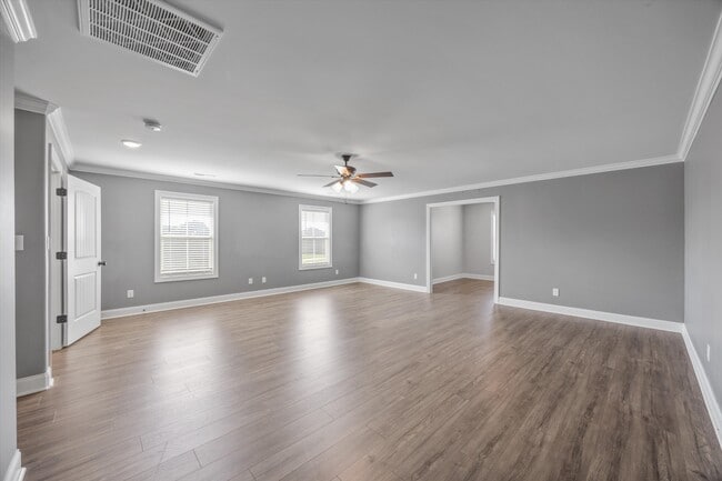 Photo - 17050 Stonegate Dr
