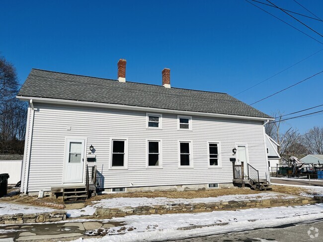 Building Photo - 44 S B St Rental