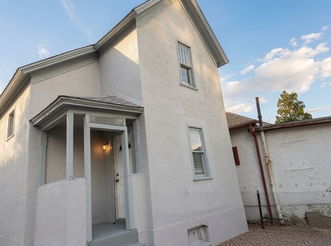 Photo - 642 Bellevue Pl