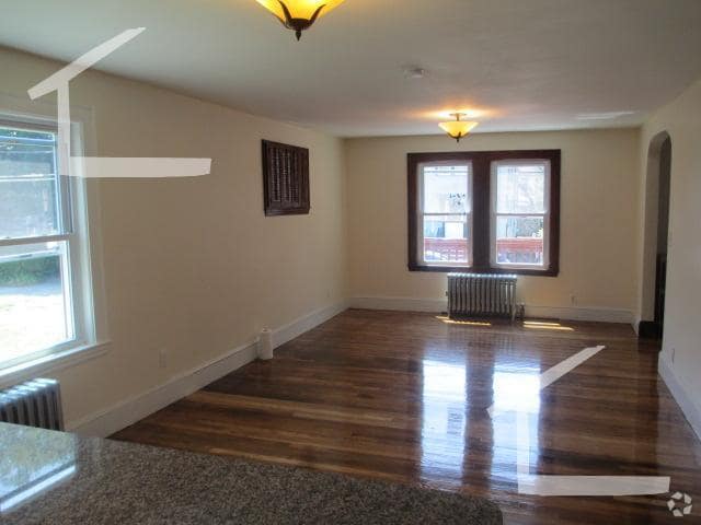 Building Photo - 5 Donnybrook Rd Unit 1 Rental
