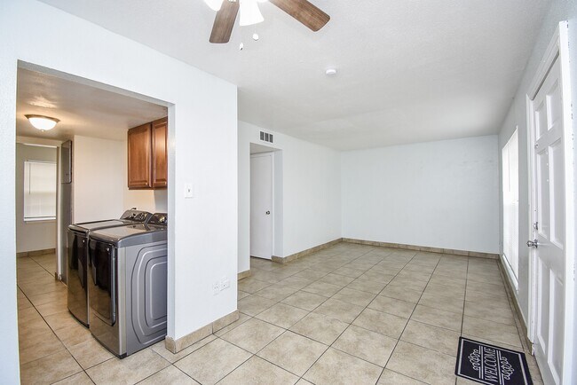 Photo - 5154 Markwood Ln