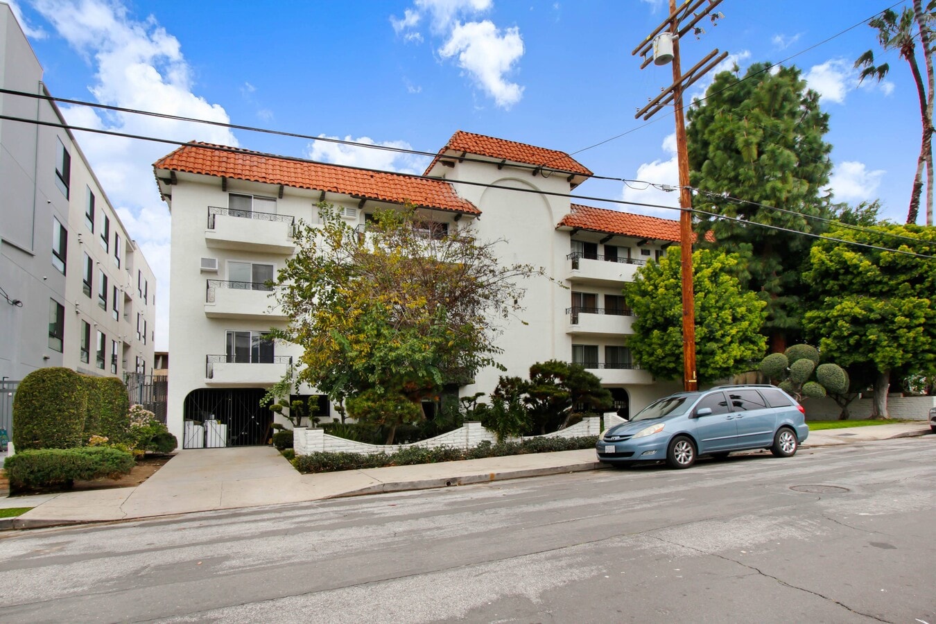 Photo - 1333 N Martel