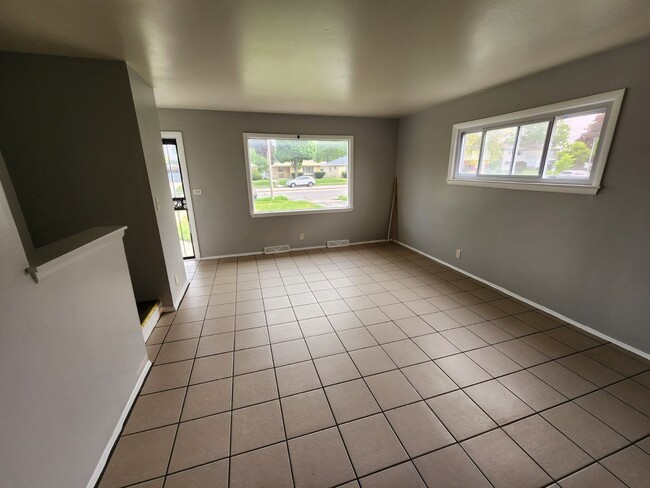 Photo - 7118-7120 W Villard Ave. Unit 7120