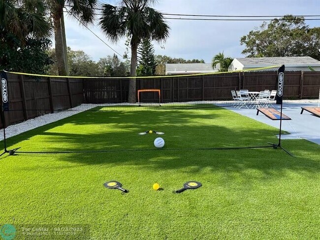 Photo - 1810 Elizabeth St