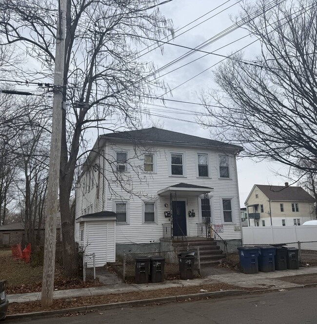 Building Photo - 118 Shepard St