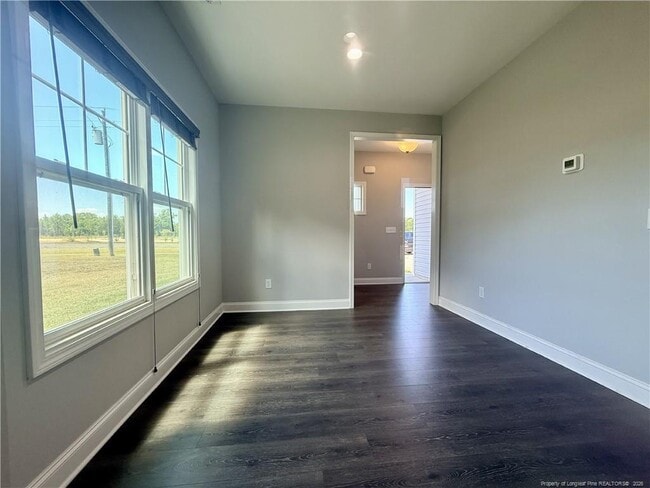 Photo - 580 Hayes Rd
