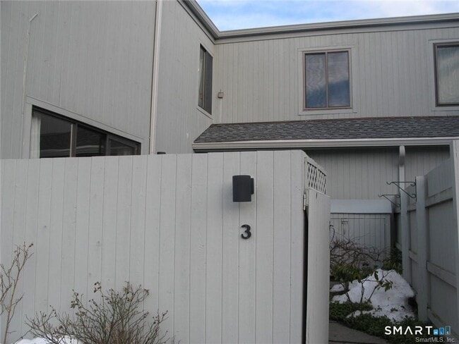 Photo - 3 Sandlewood Ln Unit 3