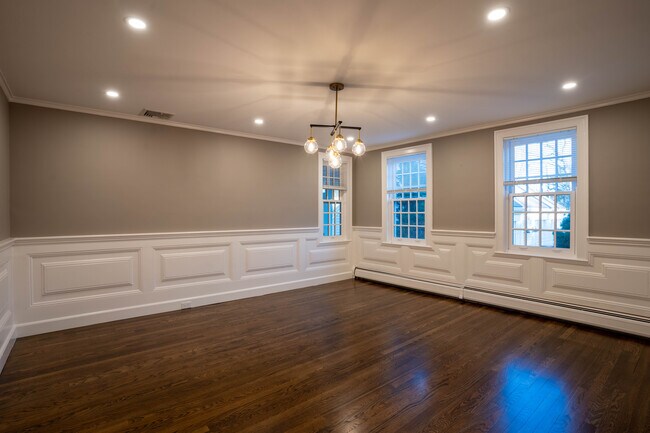 Photo - 40 Puddingstone Ln