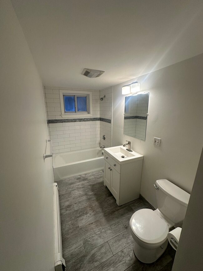 Photo - 63 Selkirk Rd Unit 2