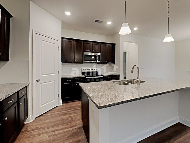 Photo - 508 Cash Cir