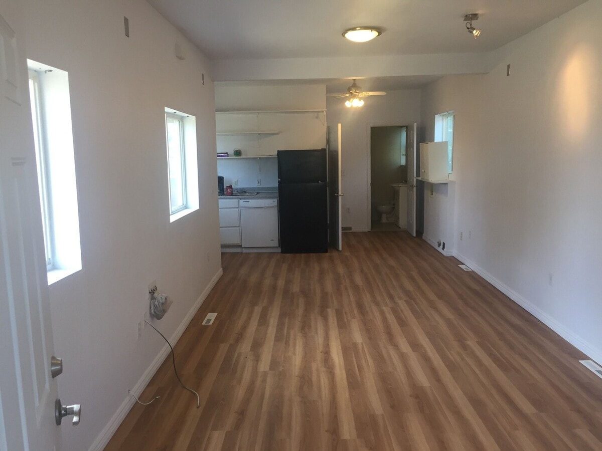 2 bedroom house - 2 bedroom house