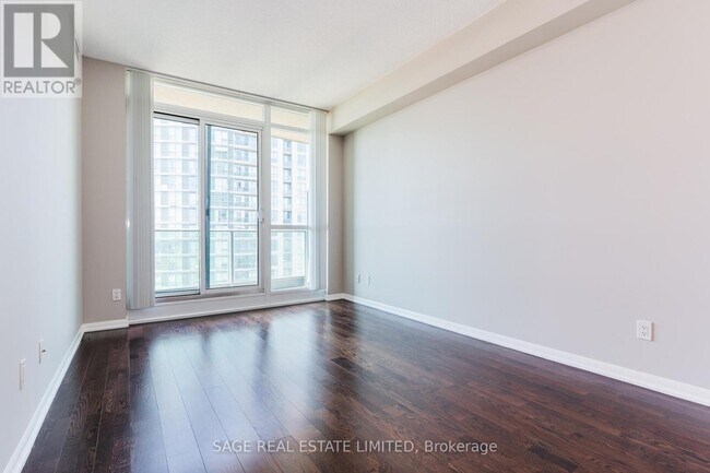 Photo - 215 Fort York Blvd Unité 2707
