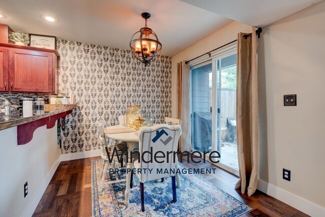 Photo - 3 Bed 2.5 Bath Townhome