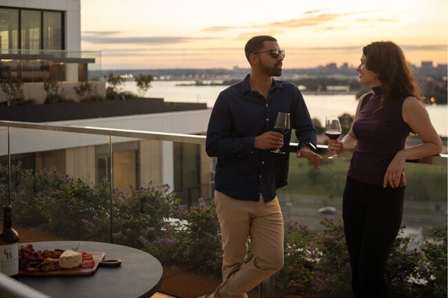 Photo - Stratos at Bridge District