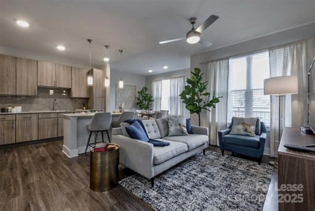 Photo - 4840 Randolph Rd Unidad 3211