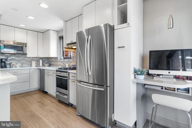 Photo - 1593 N Colonial Terrace Unidad 306-X