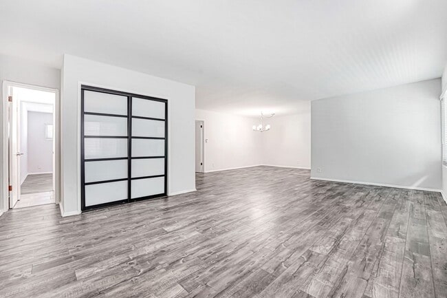 Photo - 1314 Euclid St Unit 04