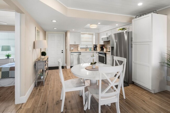 Photo - Beautiful 2 Bedroom with a Bay View-Anglers Cove-AVAILABLE FOR ANNUAL TENANT- May 1-2026