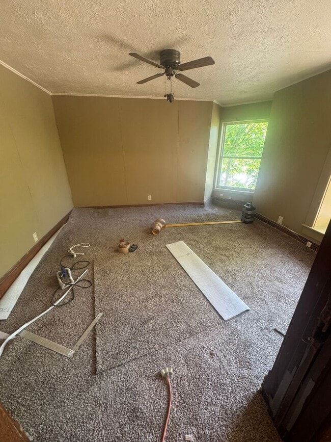 Photo - 835 Kenmore Blvd Unit UP