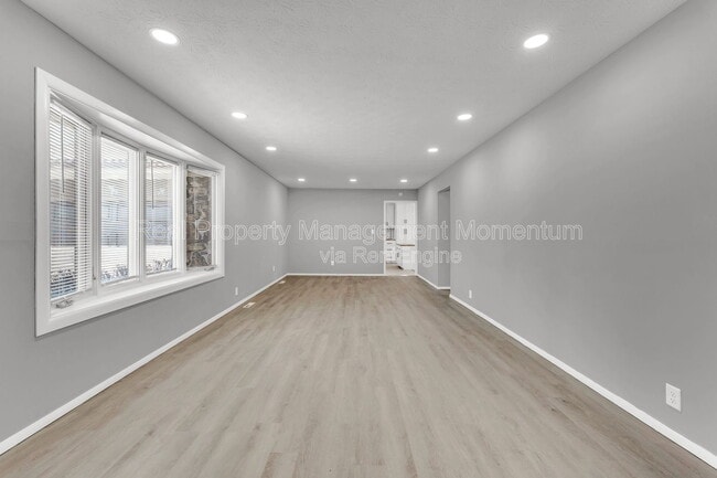 Photo - 3204 N Wildan Ave