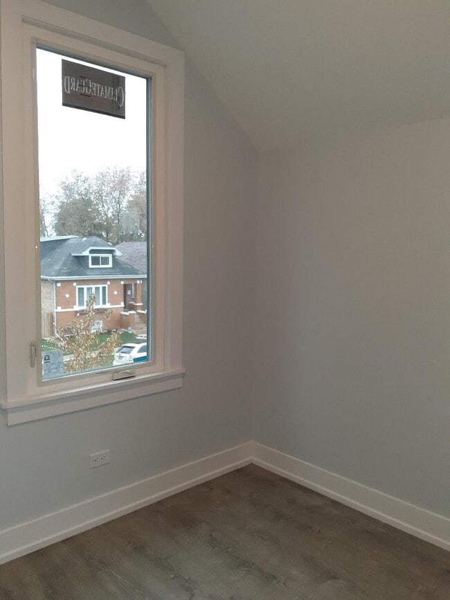 Photo - 1231 Clinton Ave Unit 1