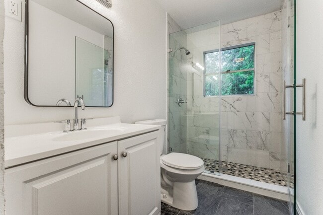 Photo - 1039 W Star St