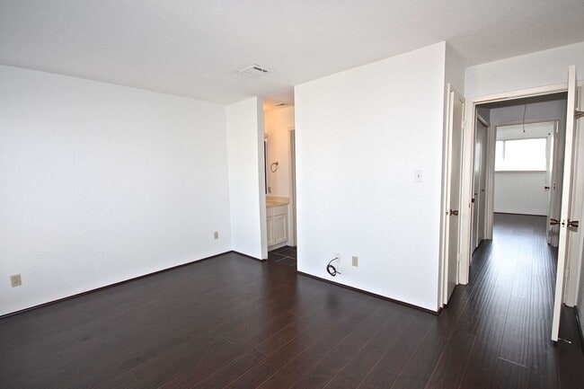 Photo - 6111 Beverly Hill St Unit True