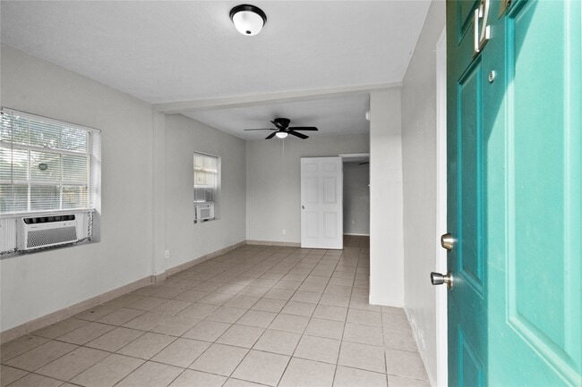 Photo - 806 3rd Ave N Unidad 12