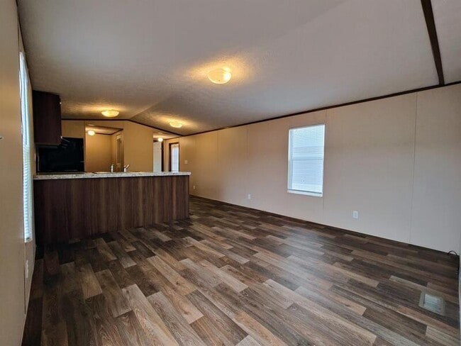 Photo - 309 W Tower Ln