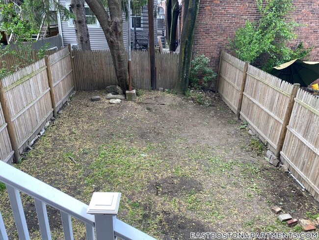 Photo - 150 Bremen St Unidad 1