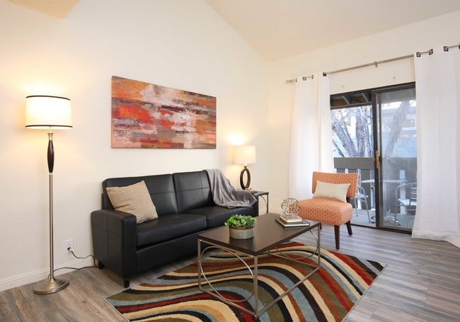 Photo - Sunrise Lancaster Apartments