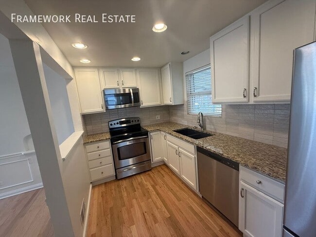 Photo - 2120 Irving St