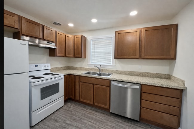 938 Cherry St Unit 201