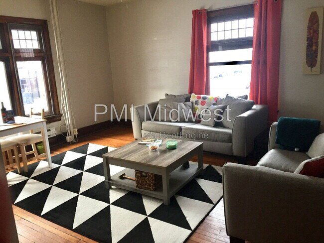 103 E 9th St Unit 32