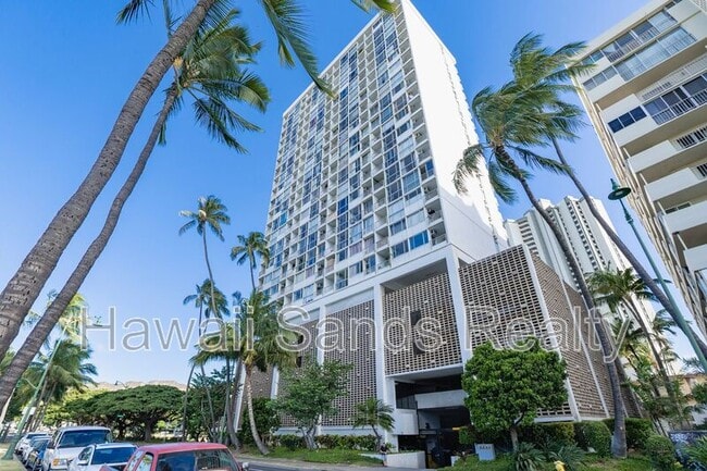 Building Photo - 2611 Ala Wai Blvd