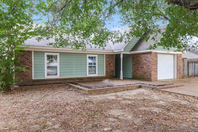 Photo - 6124 Kensington Cir