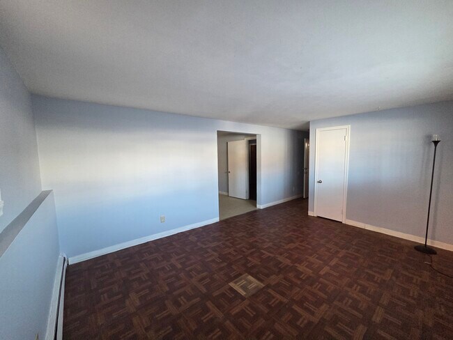 Photo - 2015-2017 Corbin Ave Unit 7