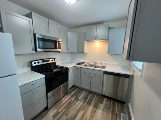 Building Photo - 521 N Woodrow Ave Rental