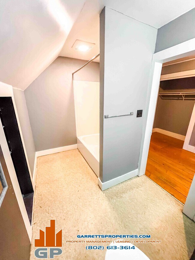 Photo - 24 Steeple Pl Unit 4