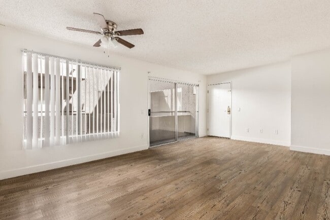 Building Photo - Victory Palms Apartments