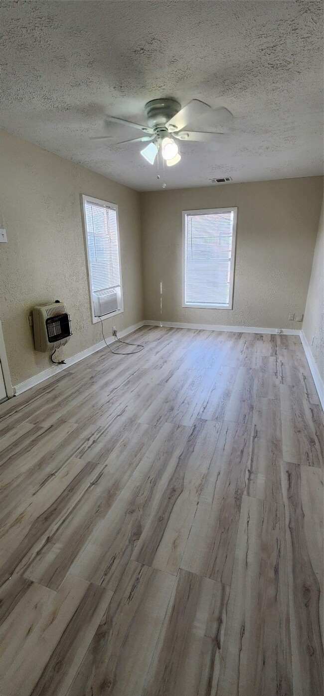 Photo - 804 Graceland St