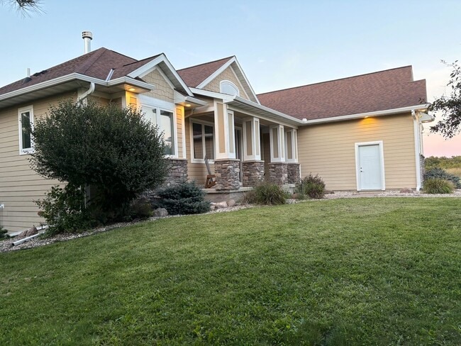 Photo - 220 Meadow Woods Dr