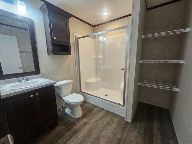 Photo - 46000 Geddes Rd