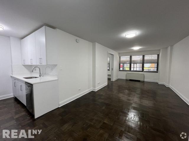 Building Photo - 0 bedroom in New York NY 10011 Unit 1G Rental